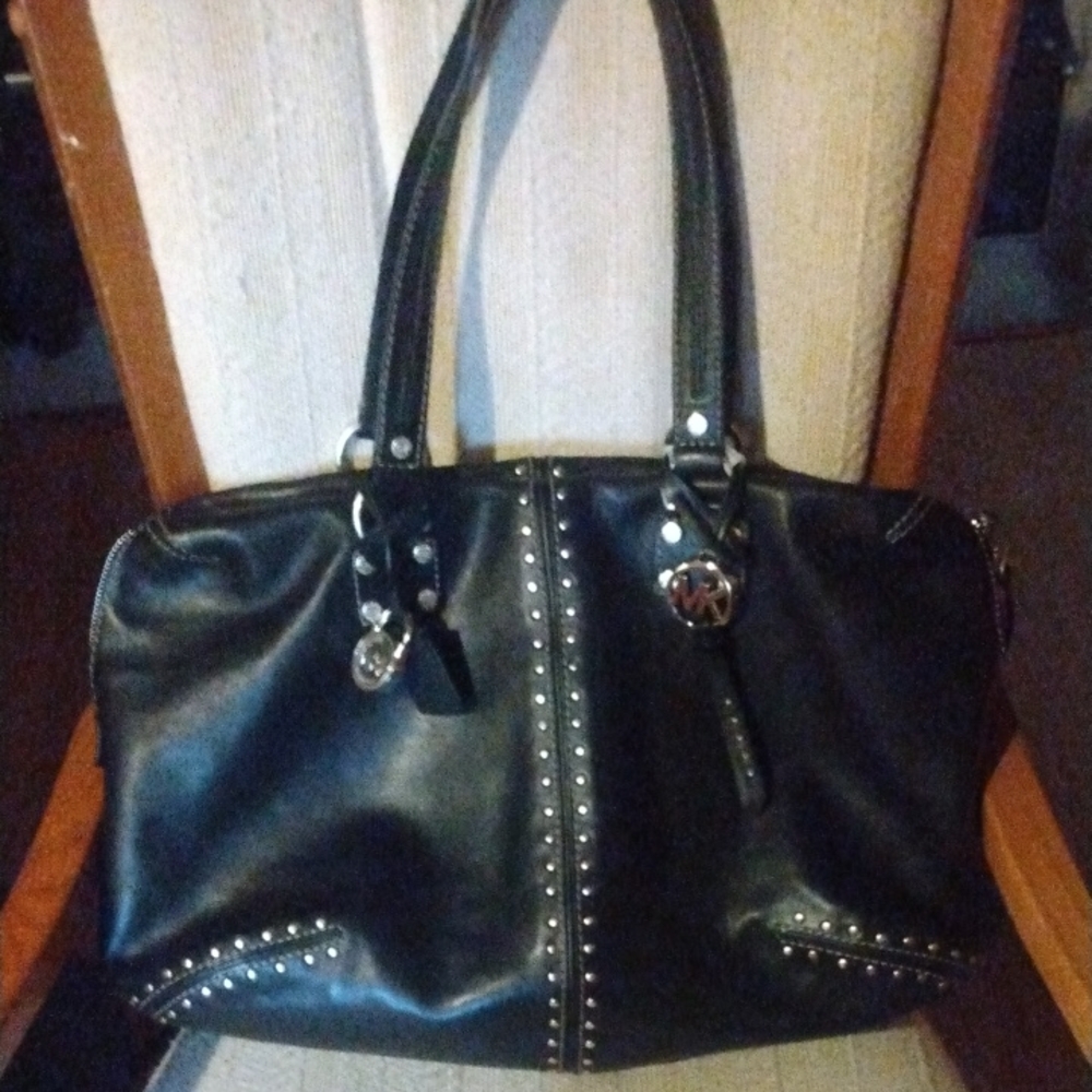 Michael Kors Black Studded Shoulder Bag With Dust Bag And Key And Lock Nwot ✨✨✨✨